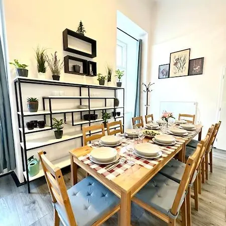 Appartement Stunning & Spacious 2bdr Apt In Center