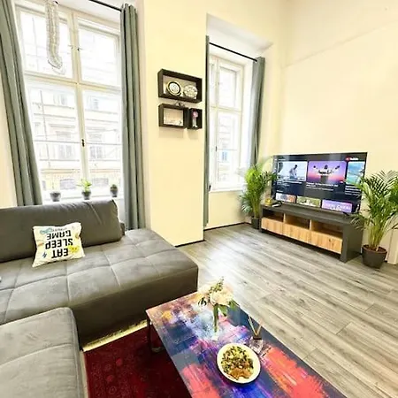 Stunning & Spacious 2bdr Apt In Center Praag