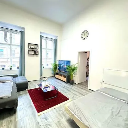 شقة Stunning & Spacious 2bdr Apt In Center